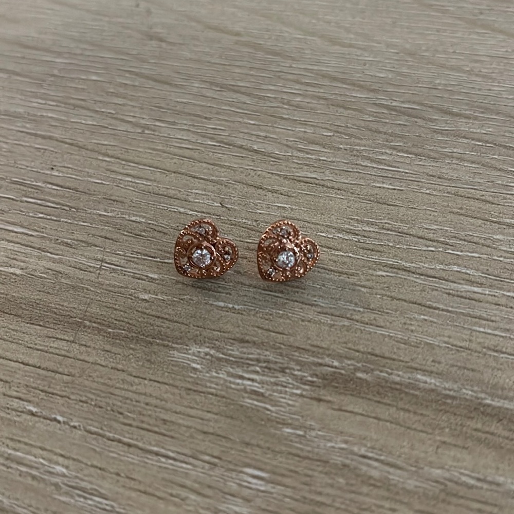 Chamilia Heart earrings